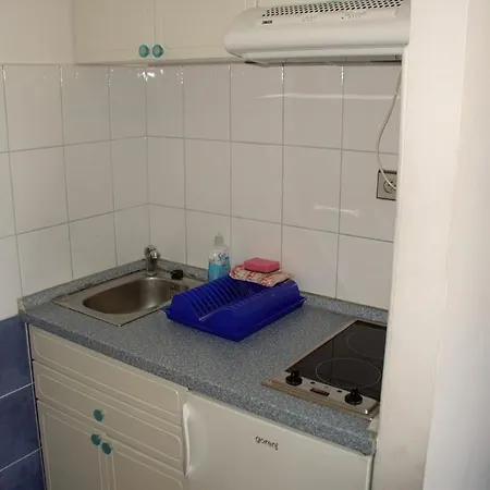 Apartmán In With Sea View, Balcony, Air Conditioning, Wifi 3560-2