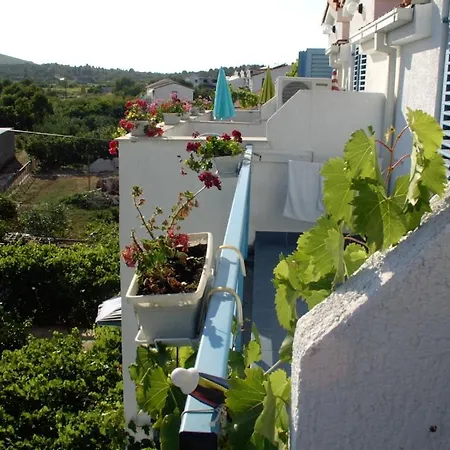 In With Sea View, Balcony, Air Conditioning, Wifi 3560-2 * Sućuraj